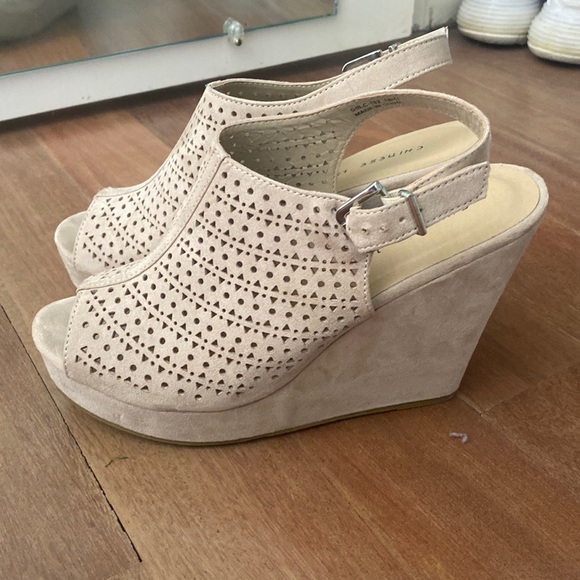 Tan wedges - Picture 1 of 2